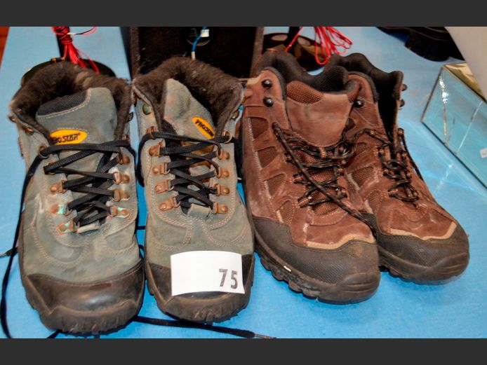 LOT: 2 x PAIRS MOUNTAIN HIKING SHOES [Sizes 10 & 12]
