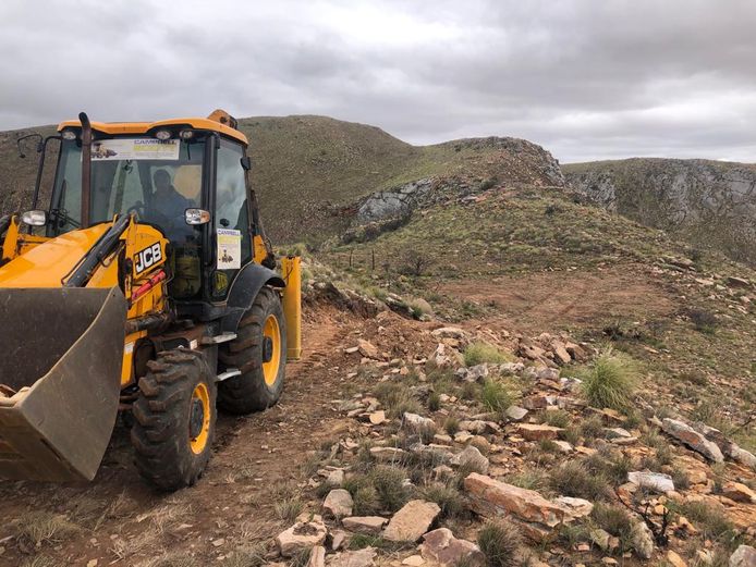 TLB Machine Hire | Campbell Scott machine Hire