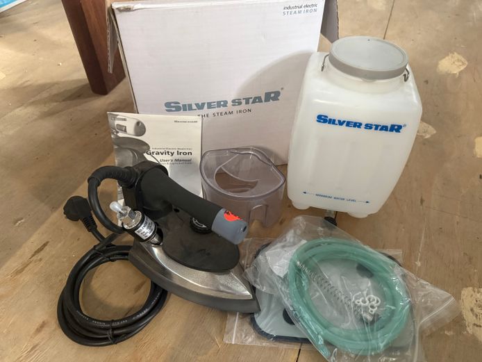 Silver Star Steam Iron 
