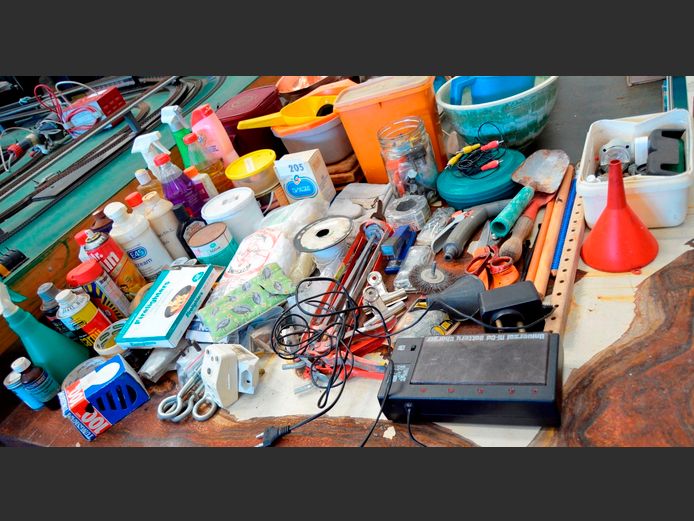 LEAD LIGHT, CAULKING GUNS, NUTS, BOLTS, etc