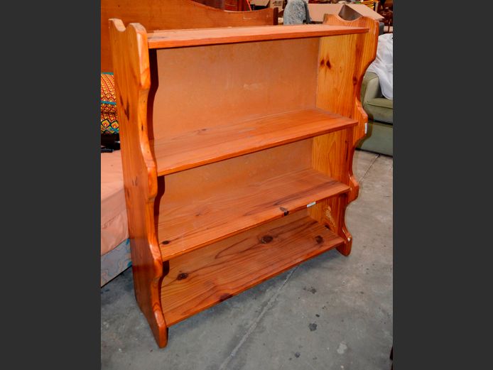 PINE 3-TIER BOOKSHELF, 94 x 27 x 108cm