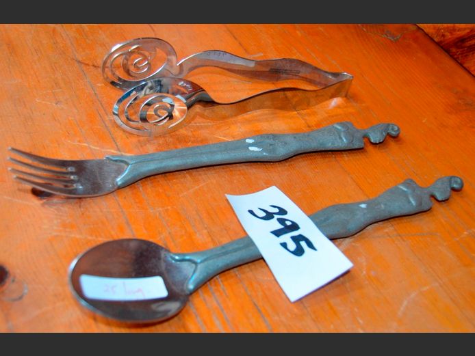 SET CARROL BOYES SALAD SERVERS, 25cm Long & ICE TONGS, 17cm Long