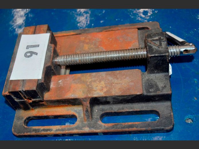 DRILL PRESS VICE