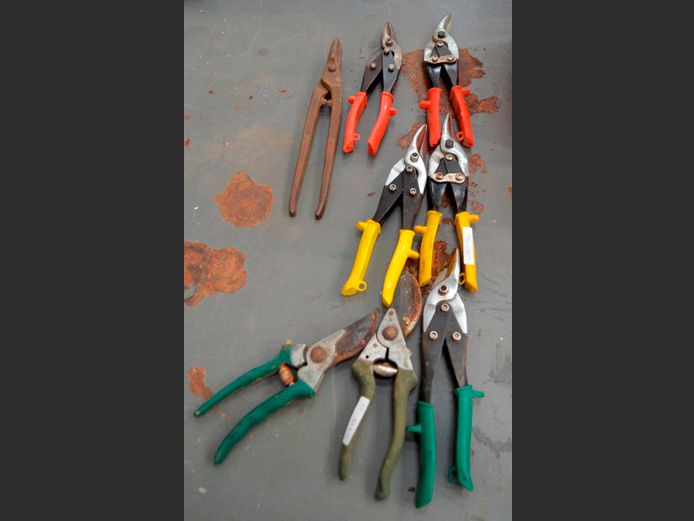 VARIOUS TIN SNIPS, GARDEN SHEARS, etc