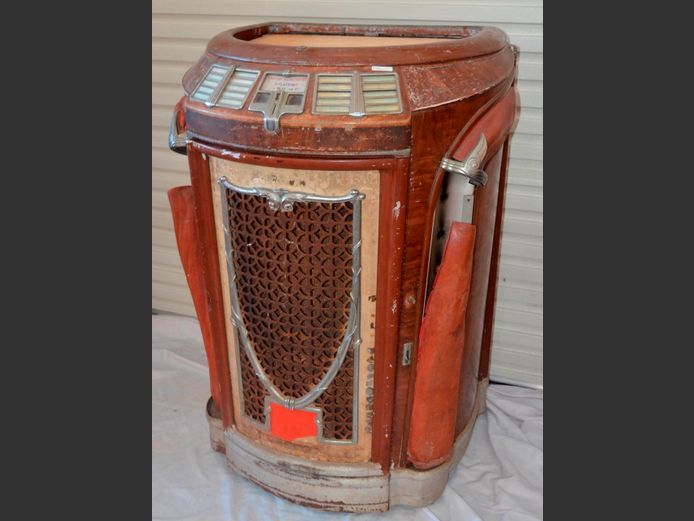 1947 SEEBURG SYMPHONOLA "TRASH CAN" JUKEBOX, 83 x 70 x 129cm [Untested, In need of restoration]