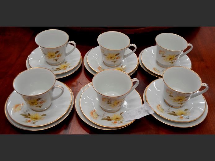 RC JAPAN "CALISTA" SET OF 6 TRIOS [Chip to 1 cup]