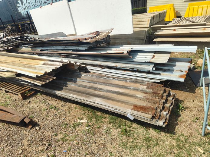LOT VARIOUS IBR SHEETING - LONGEST SHEET 6,5M
