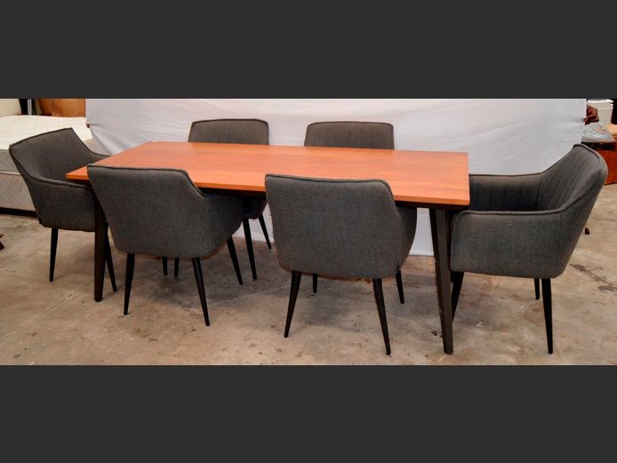 OAK TOP DINING TABLE WITH 6 HAUS BY HERTEX UPHOLSTERED ARMCHAIRS, 200 x 81 x 77cm [Cat scratches on chairs]