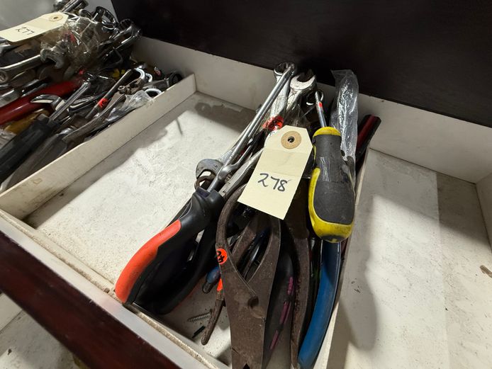 Lot of Tools 