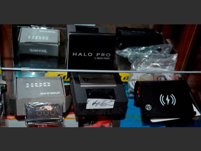 EASY TOUCH SPEAKER, HALO PRO DASHCAM & GPS SPEED METER [Untested]