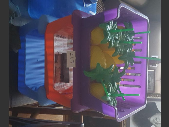 PLASTIC VEGGIE RACKS, etc