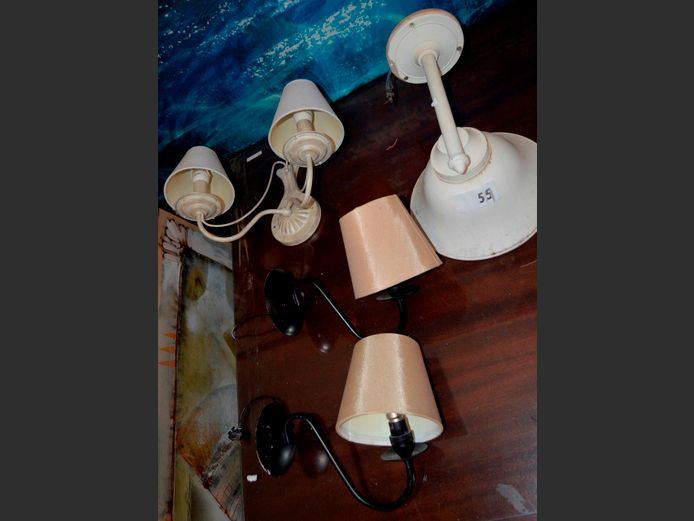 ASSORTED WALL LIGHTS