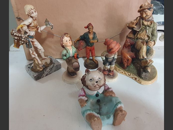LOT: GOEBEL WEST GERMANY FIGURINES, OLD MAN WITH DOG, CAT FIGURINE,etc