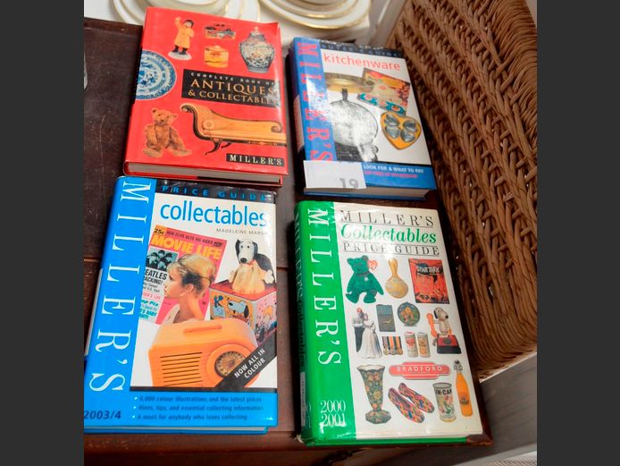 LOT OF 4 MILLER'S BUYER'S GUIDES: KITCHENWARE, ANTIQUES & COLLECTABLES, etc
