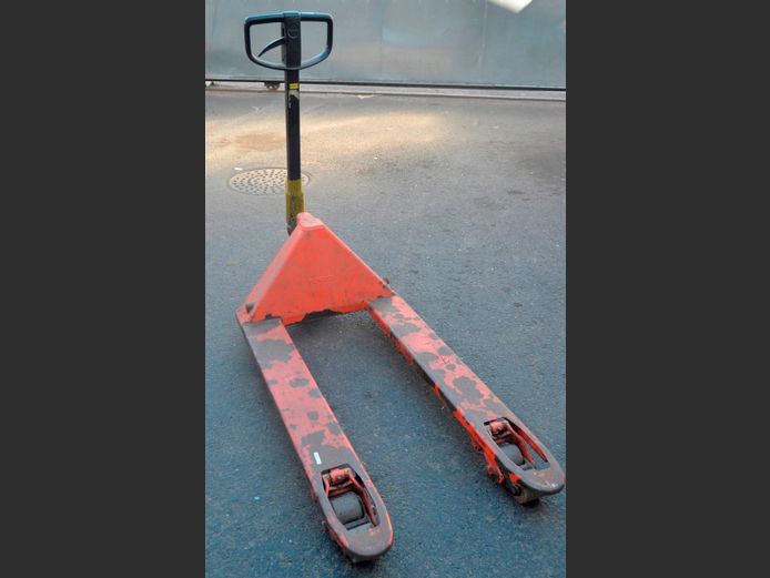 TOYOTA BT LIFTER PALLET JACK