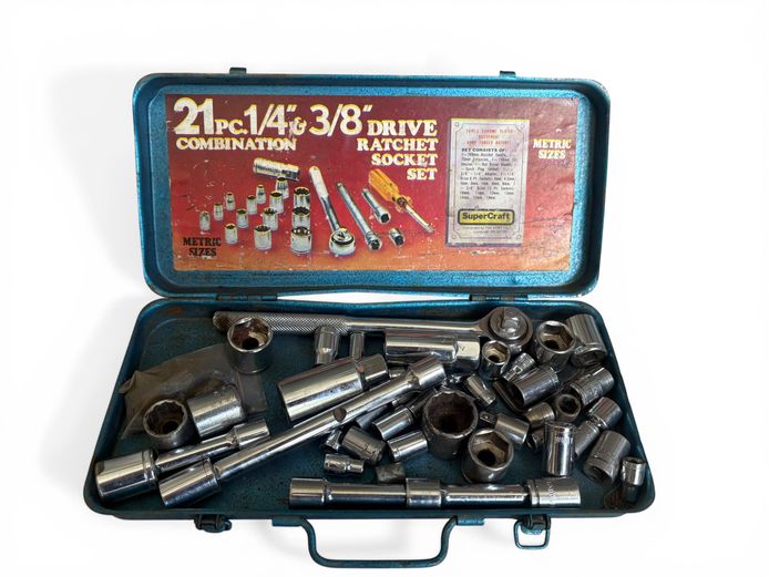 SuperCraft Ratchet Socket Set with Case