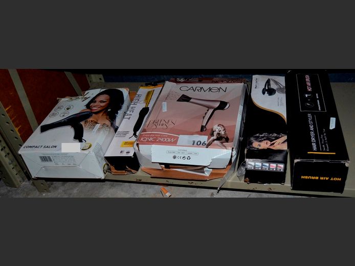 HAIR DRYERS, CURLERS, HOT AIR BRUSHES, HOT COMB, etc [Switch on, faulty]