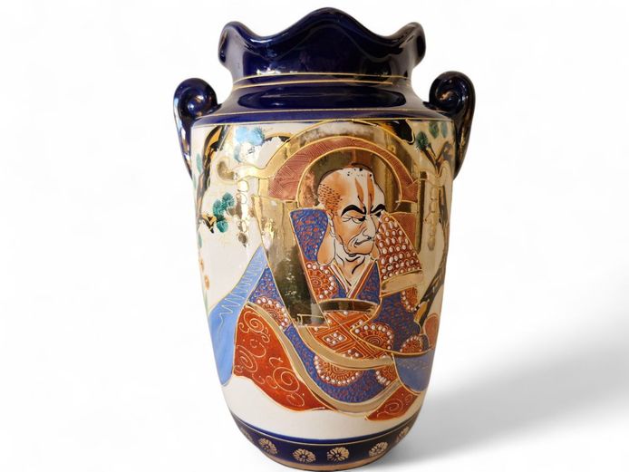 Satsuma-Style Japanese Ceramic Vase – Warrior Motif