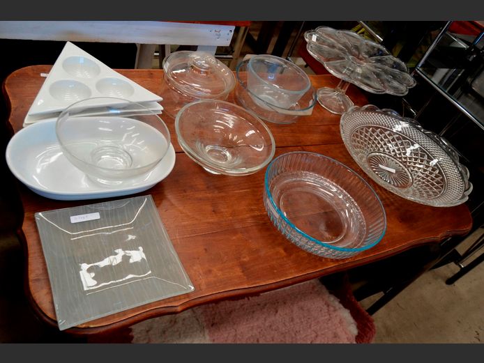 GLASS: TAZZA STAND, SNACK PLATTER, BOWLS, PIE DISH, etc
