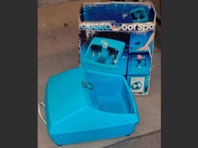CLAIROL MASSAGING FOOTSPA [Switches on, untested further]