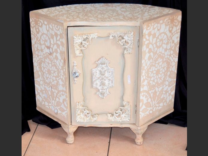 FRENCH STYLE PAINT TECHNIQUE SINGLE DOOR CABINET, 77 x 35 x 69cm