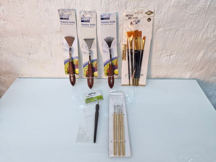 Art Studio Palette Knives, Artist Brushes, and Prime Art Dipping Pen Set