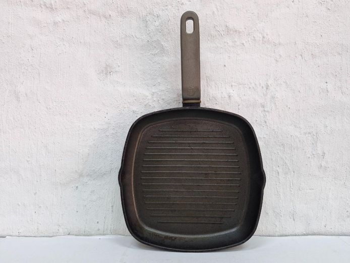 MasterChef Non-Stick Square Cast Aluminium Grill Pan (28cm)