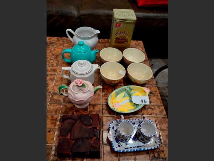 CHINESE BOWLS, SNACK DISH, TEAPOTS, etc