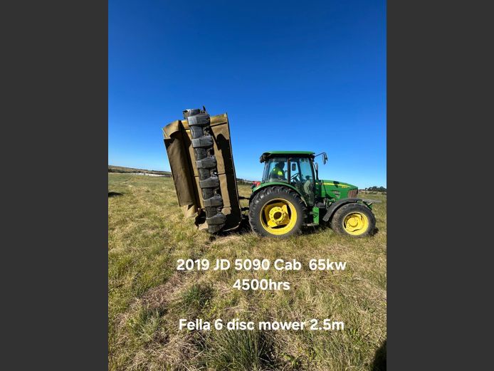 JD5090E 4x4 Cab tractor 2019 4500hrs