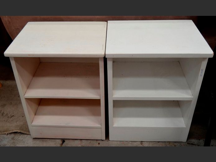 PAIR WHITE OPEN BEDSIDE PEDESTALS, 45 x 35 x 60cm