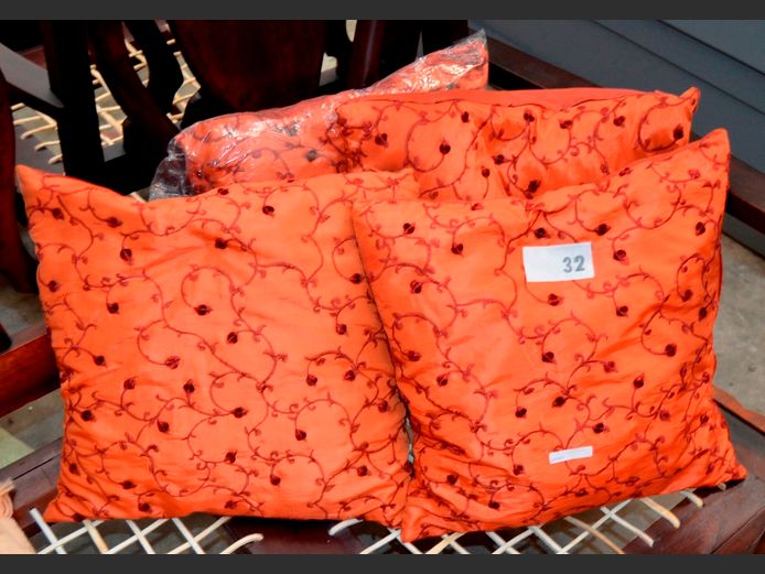 SET OF 4 ORANGE SCATTER CUSHIONS