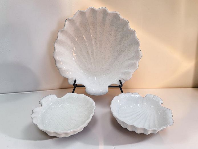 Ceramiche Partenopee Italian Shell-Shaped Serving Set (3 Piece)