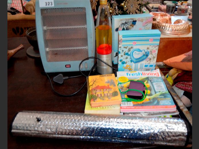 SCE 2-BAR HEATER, LAVA LAMP, PHOTO ALBUMS, etc [Switch on]