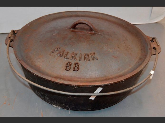 FALKIRK 8B CAST IRON FLAT BOTTOMED POTJIE POT, 35cm Diameter