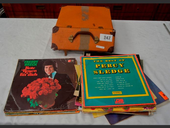 LOT: LP RECORDS IN CASE