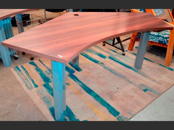 MAHOGANY FOIL TOP CORNER DESK, 190 x 100 x 74cm [Corners need attention]