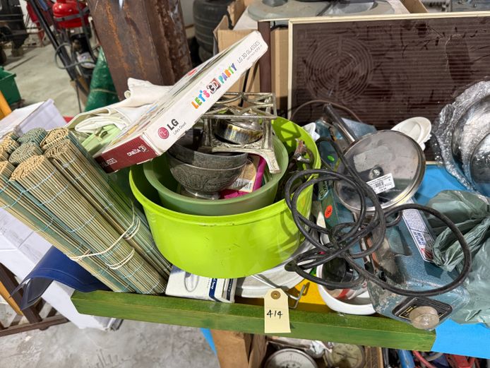 Lot of Kitchenware 