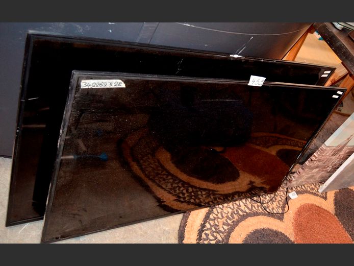 JVC 58" L.E.D. TV & AN AIM 55" L.E.D. TV[Untested, damaged] ### LICENCE PLEASE ###