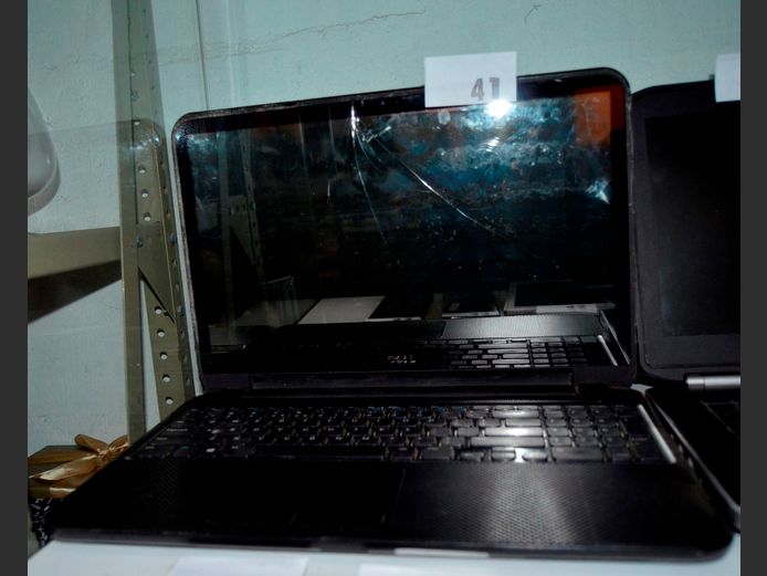 DELL i5 LAPTOP [Screen damaged, no charger, untested]