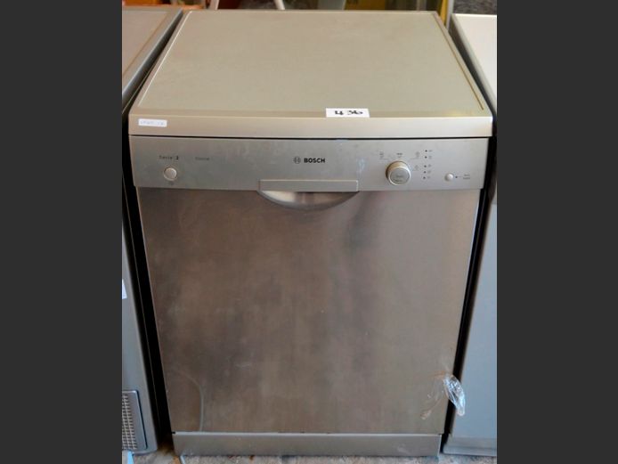 BOSCH STAINLESS STEEL SILENCE SERIE 2 DISHWASHER [Switches on, untested further]
