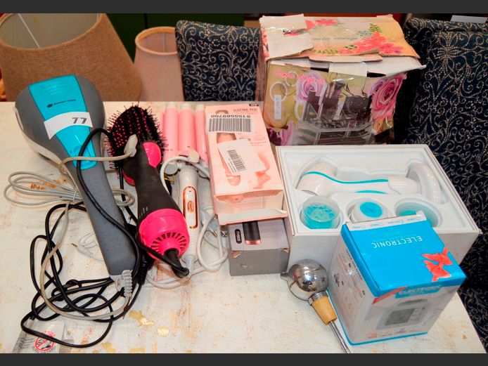 COSMETIC CASE, FACIAL SCRUBBER, MASSAGER, etc [Faulty]