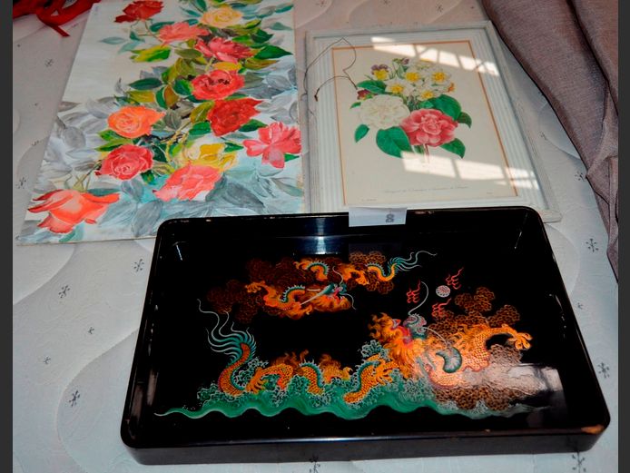 CHINESE LACQUERED TRAY, 46 x 29cm, WATERCOLOUR & A FRAMED PRINT, 34 x 22.5cm