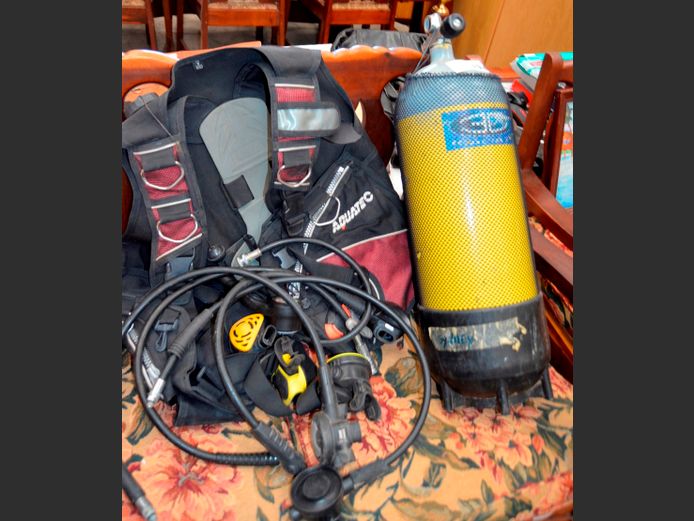 DIVING CYLINDER, BC, REGULATORS, etc [Condition unknown]