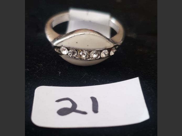 SILVER DRESS RING WITH CLEAR STONES