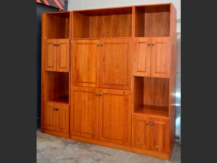 CHERRY FINISH 3-PIECE WALL UNIT, 230 x 60 x 221cm