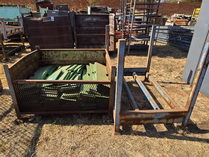 2 x Used Cages (STC)