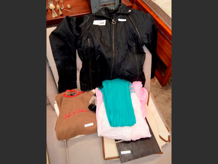 CLOTHING & FABRIC SHOE RACK