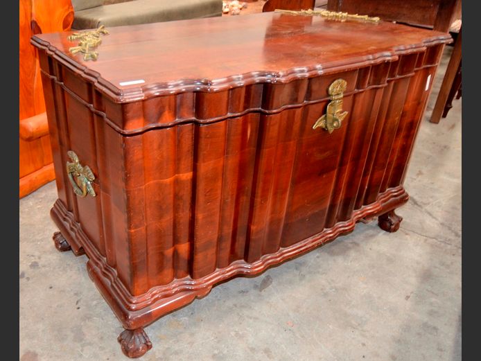 IMBUIA BALL & CLAW KIST WITH BRASS ESCUTCHEONS, 105 x 59 x 67cm [Top splitting, watermarks , scratched]
