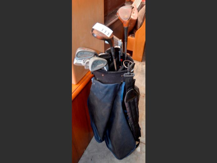 GOLF BAG WITH 12 VINTAGE CLUBS