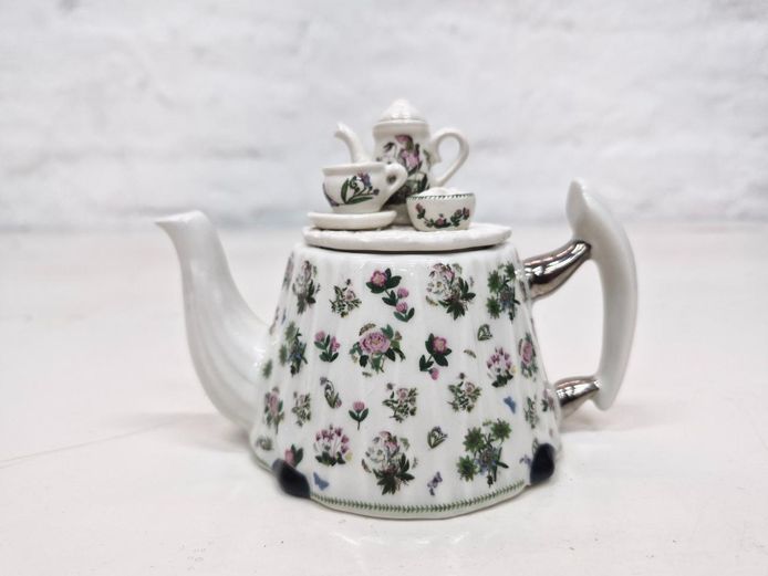 Portmeirion Miniature Novelty Teapot with Teaset Lid